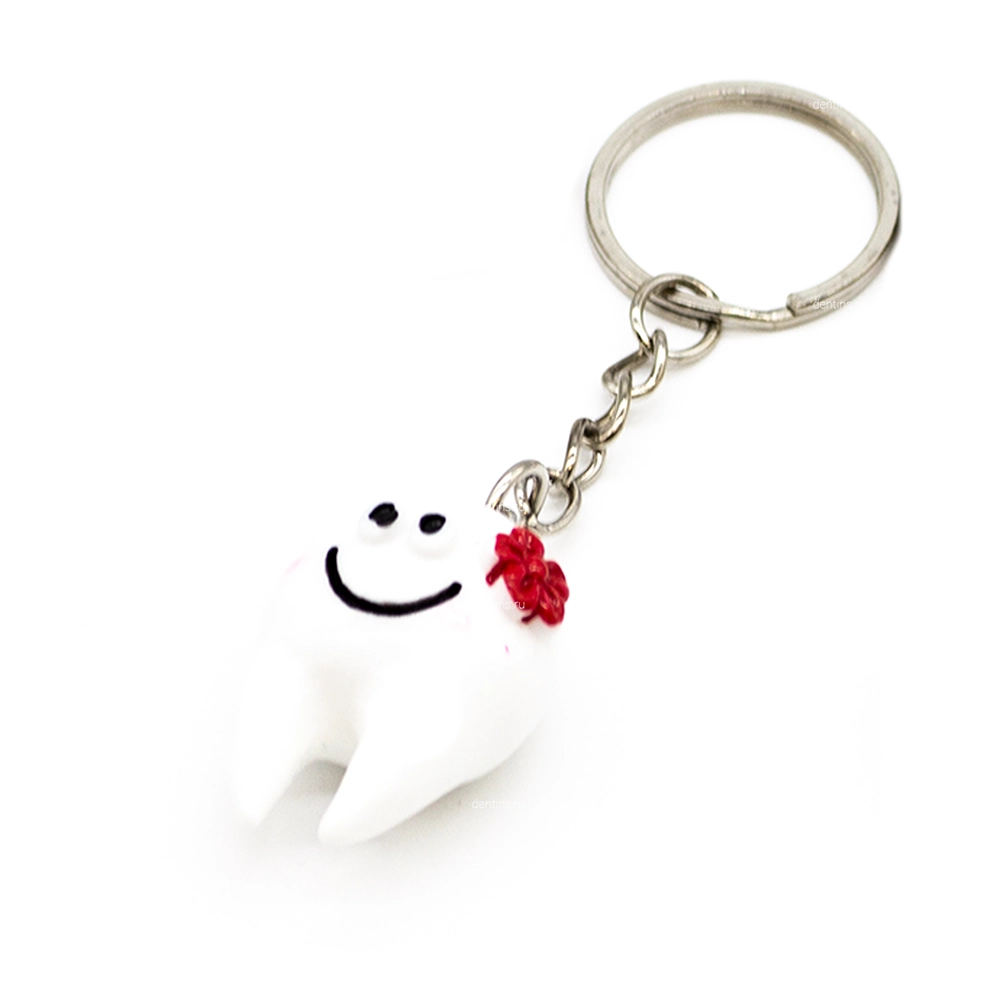 Брелок пластмассовый с зубиком, красный