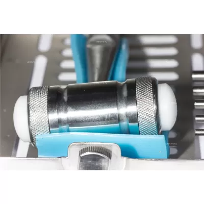 Большой набор для синус-лифтинга из остеотомов в кассете с молотком